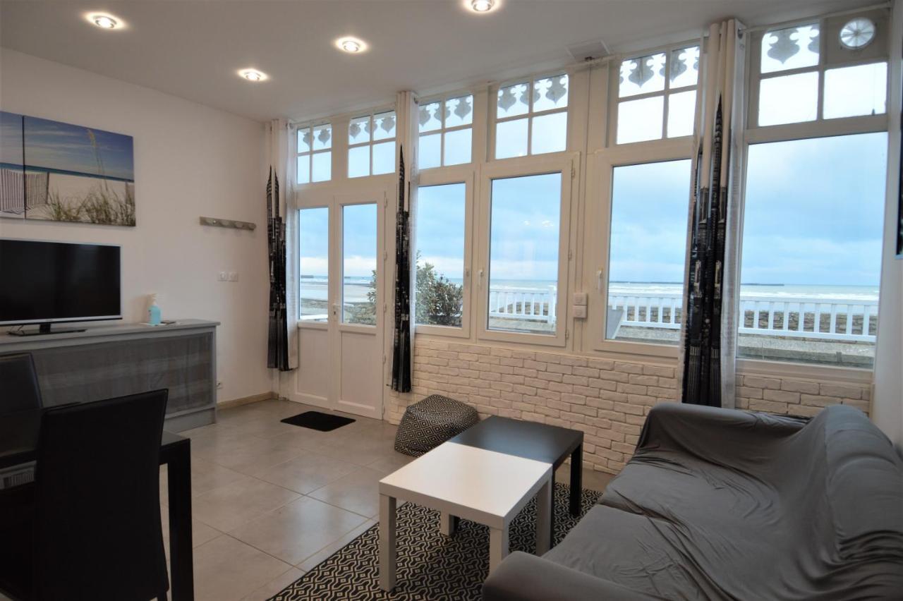 Appartement En Front De Mer Avec Terrasse Et Vue Mer Arromanches-les-Bains Buitenkant foto
